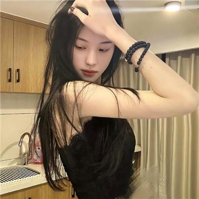 挎斗摩托车里的狗
